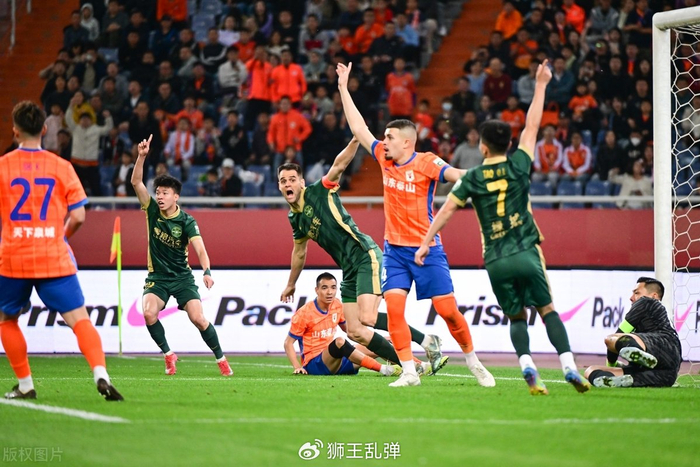 冲浪预选赛焦点战:岭南天狼队绝杀江南白虎队,新星闪耀。赛后更衣室沸腾(狙击岭免费完整版) 冲浪预选赛焦点战:岭南天狼队绝杀江南白虎队,新星闪耀。赛后更衣室沸腾(狙击岭免费完整版)