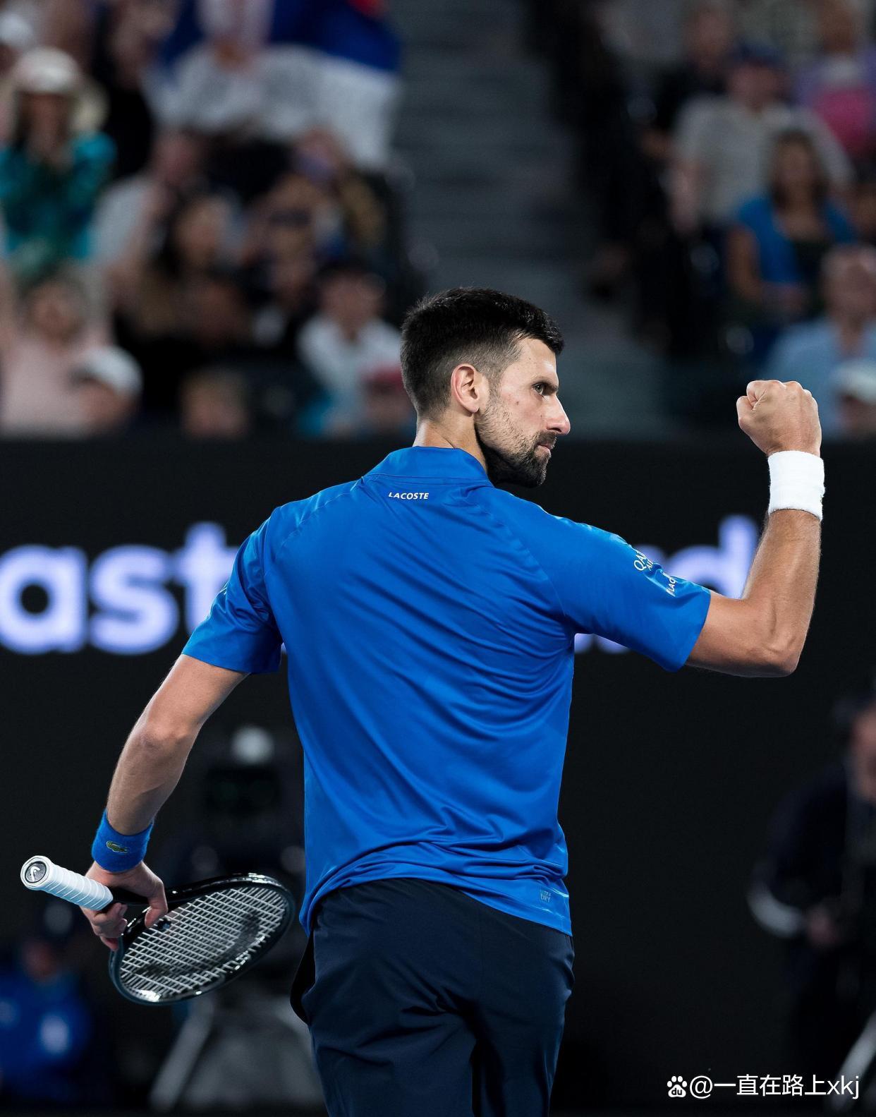 德约科维奇迎来五赛季出色发挥,独行侠观众热烈欢呼!气势如虹延续(德约科维奇24个大满贯) 德约科维奇迎来五赛季出色发挥,独行侠观众热烈欢呼!气势如虹延续(德约科维奇24个大满贯)