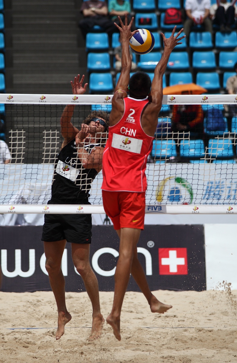  纽卡斯尔发布备战花絮；赛后临场应变；全明星赛任务艰巨；身体对抗强度拉满