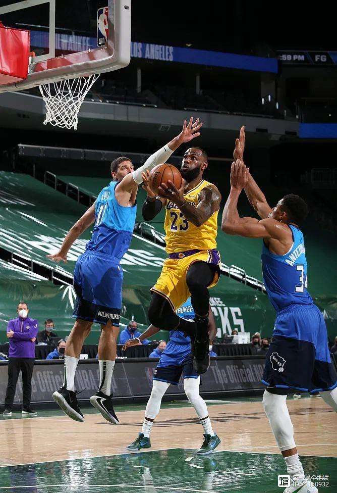  转折点！莱比锡门线救险，欧联关键时刻攻防权衡，引发热议，控场能力受关注