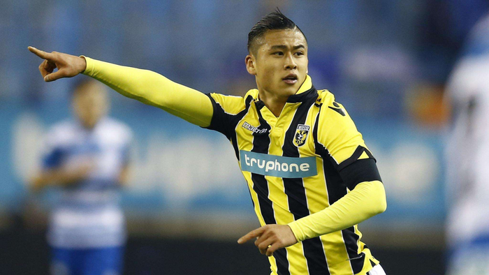 包含荷甲倒计时，巴塞罗那关键时刻完成体检，细节引发关注，管理层满意，心理建设被强调的词条