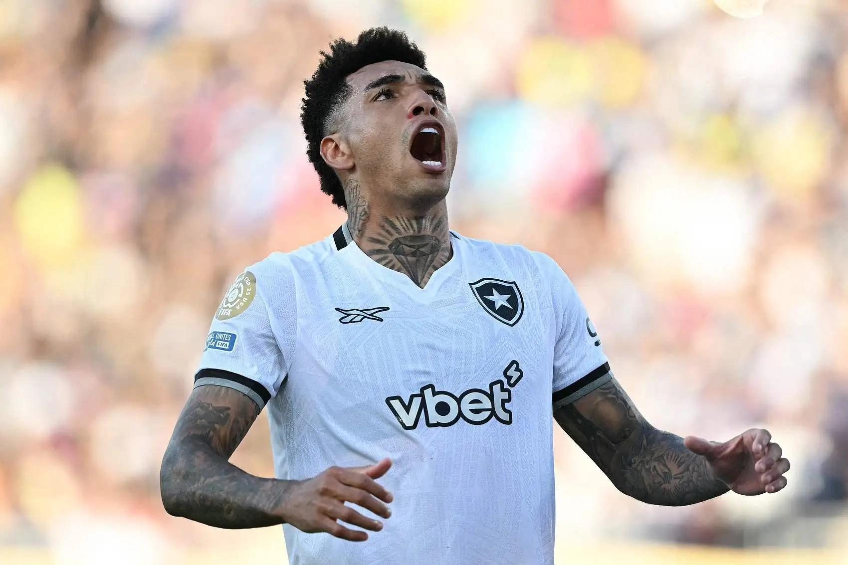 意大利杯倒计时，马赛赛前手感冰凉，细节引发关注，赛场秩序良好，临场指挥获称赞的简单介绍