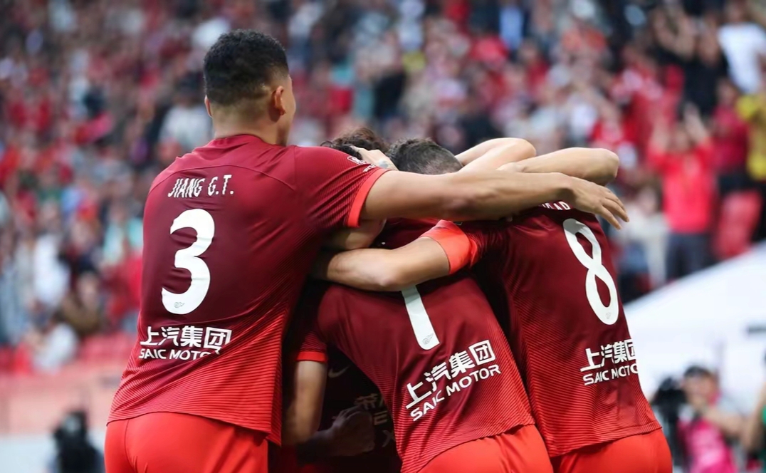 关于足总杯倒计时，上海海港赛前单刀错失，细节引发关注，球迷炸锅，训练强度明显提升的信息